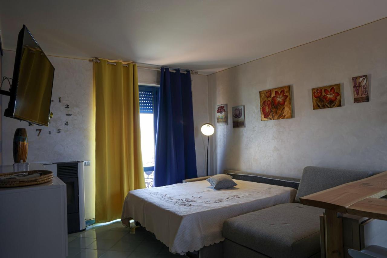 Salento Sea & Sun Apartment ポルト・チェザーレオ エクステリア 写真