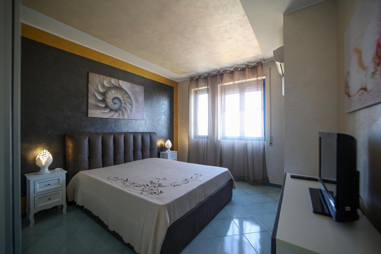 Salento Sea & Sun Apartment ポルト・チェザーレオ エクステリア 写真